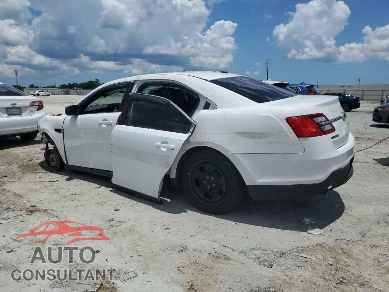FORD TAURUS 2017 - 1FAHP2MK5HG122741