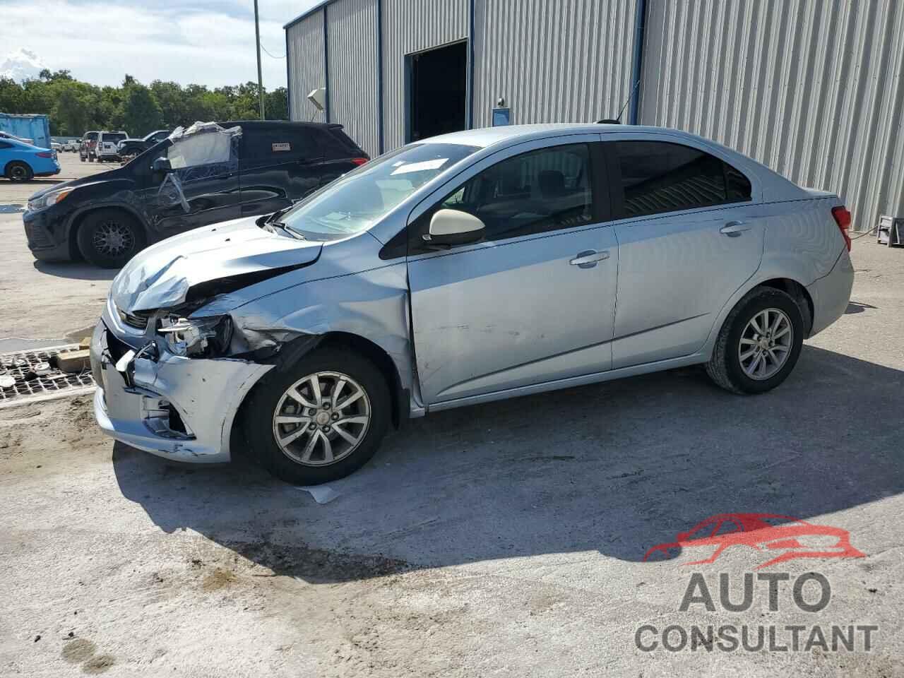 CHEVROLET SONIC 2017 - 1G1JB5SH4H4164704