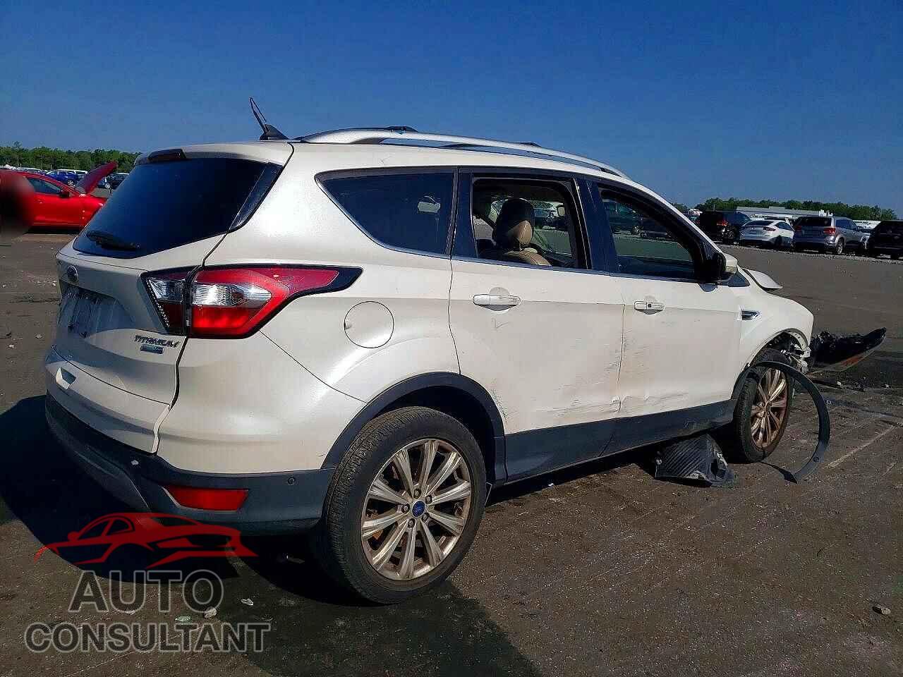 FORD ESCAPE 2018 - 1FMCU9J96JUC55129