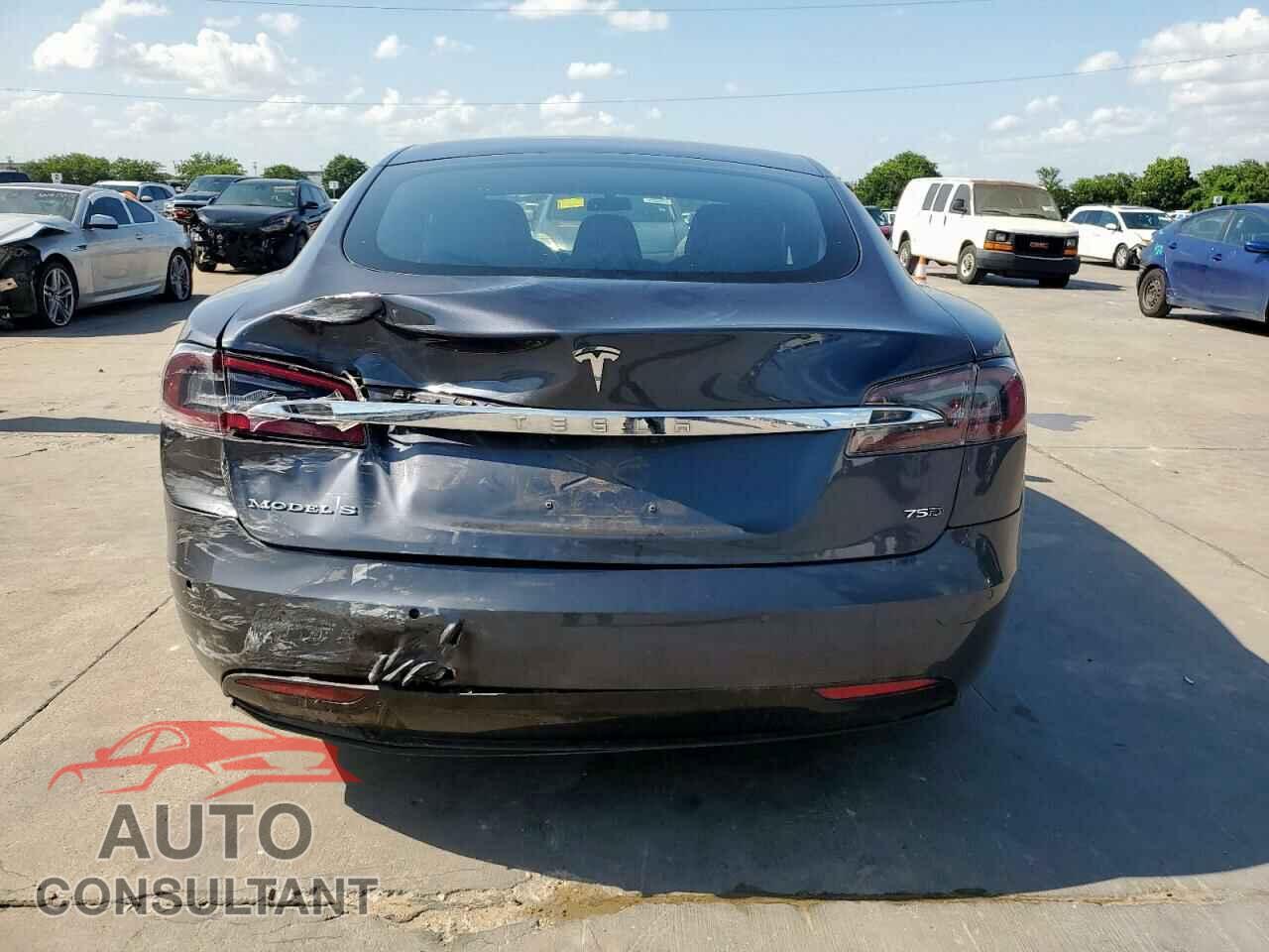 TESLA MODEL S 2018 - 5YJSA1E21JF260383