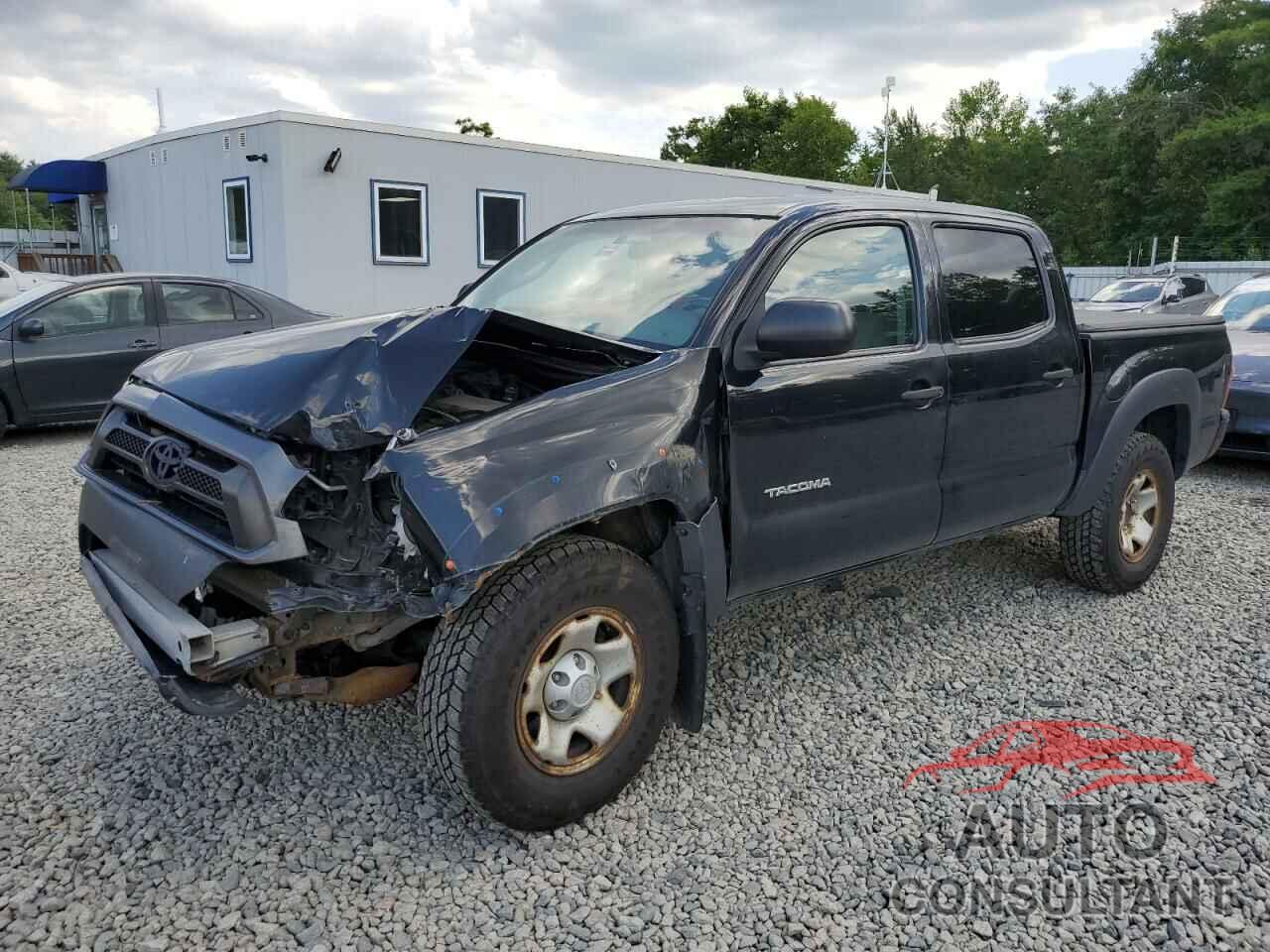 TOYOTA TACOMA 2013 - 3TMLU4EN4DM112638