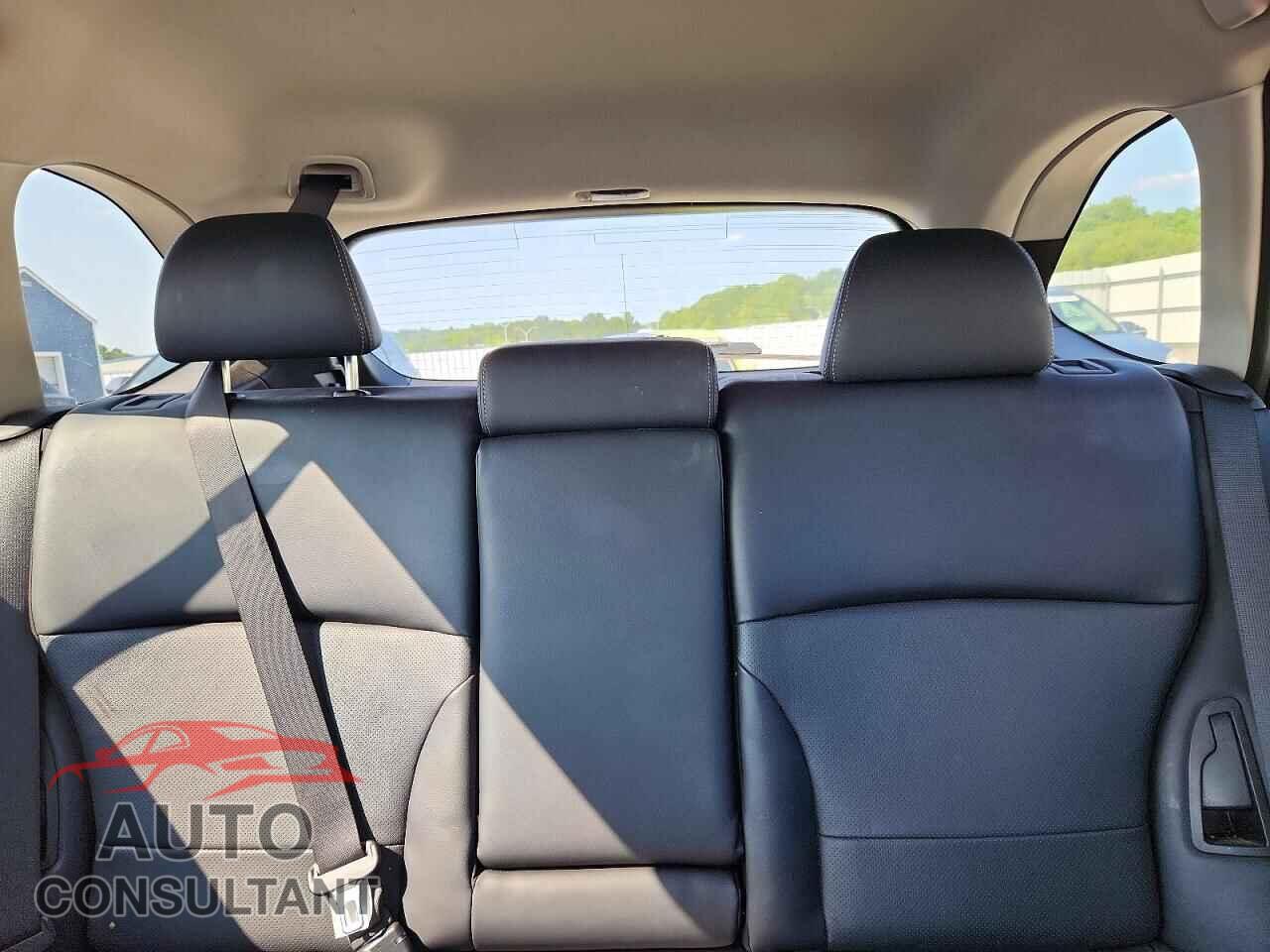 SUBARU OUTBACK 2017 - 4S4BSANC5H3329780