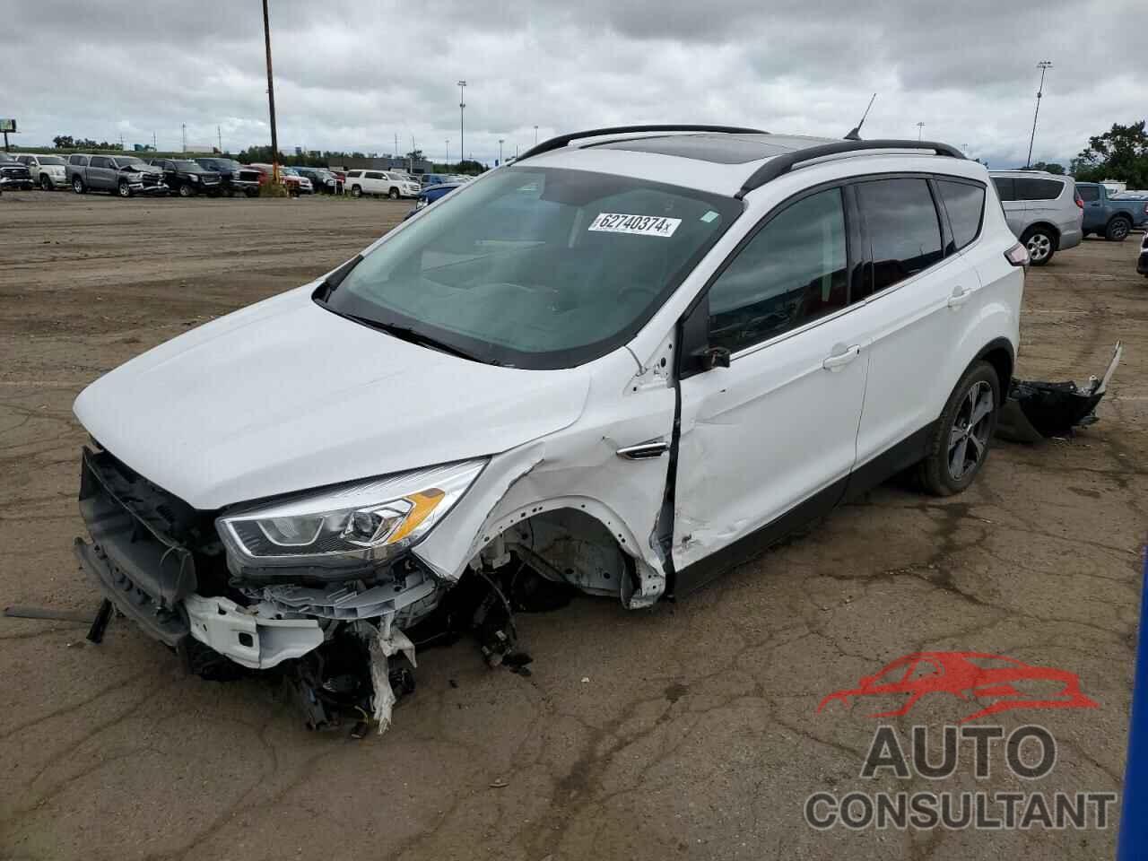 FORD ESCAPE 2018 - 1FMCU9HD8JUD57770