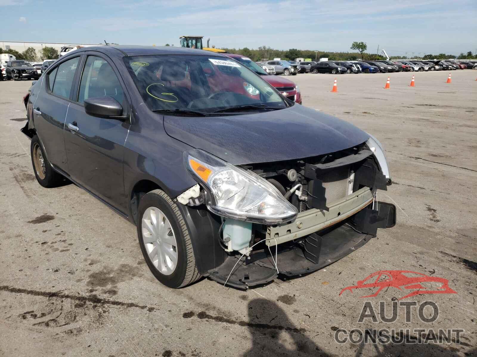 NISSAN VERSA 2017 - 3N1CN7AP7HL817888