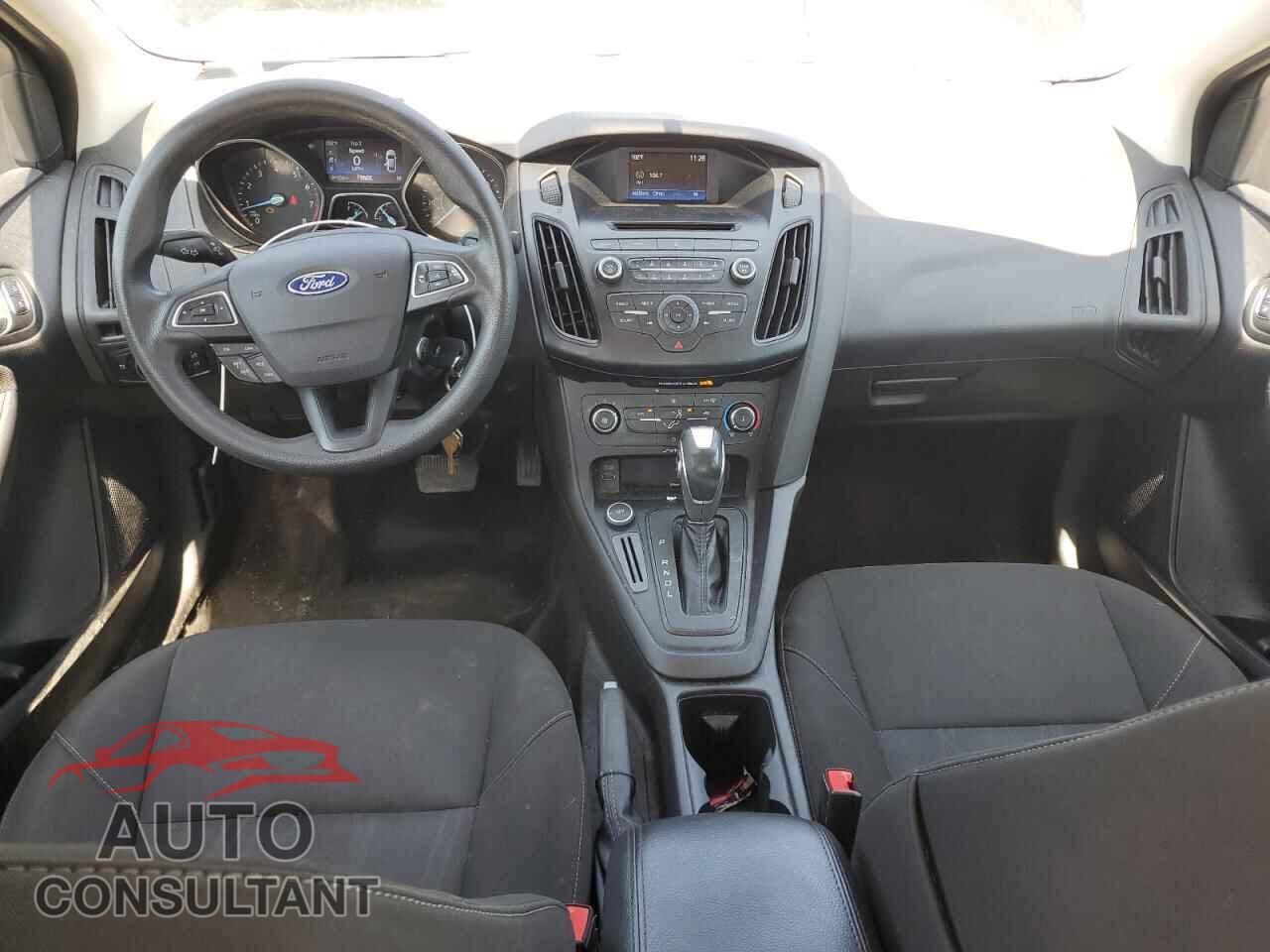 FORD FOCUS 2015 - 1FADP3F27FL216903