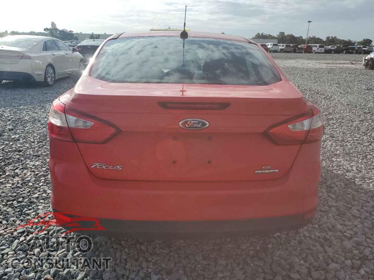 FORD FOCUS 2014 - 1FADP3F20EL282398