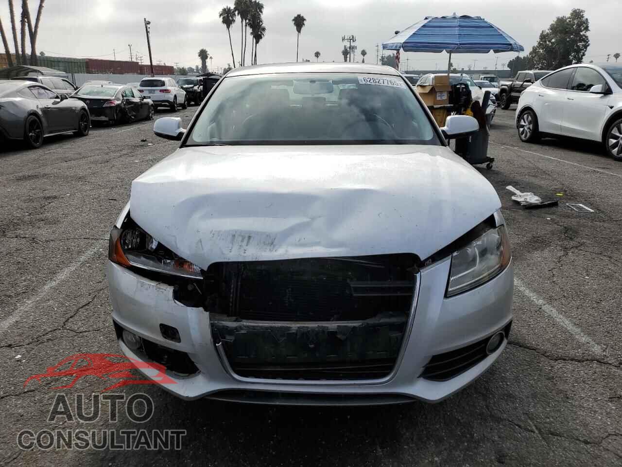 AUDI A3 2012 - WAUBFAFM5CA000966