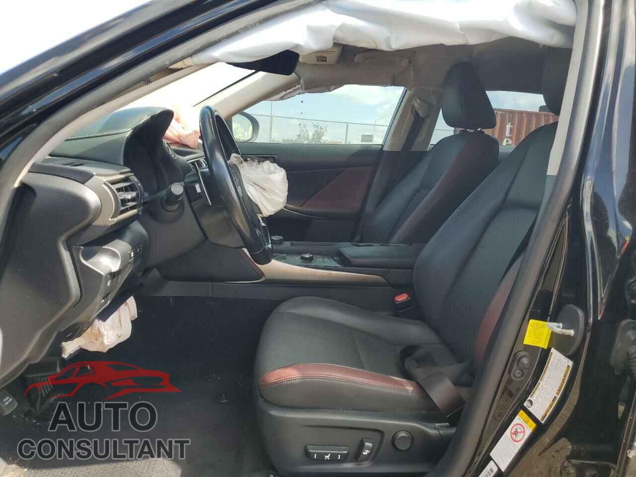 LEXUS IS 2017 - JTHBA1D2XH5049873