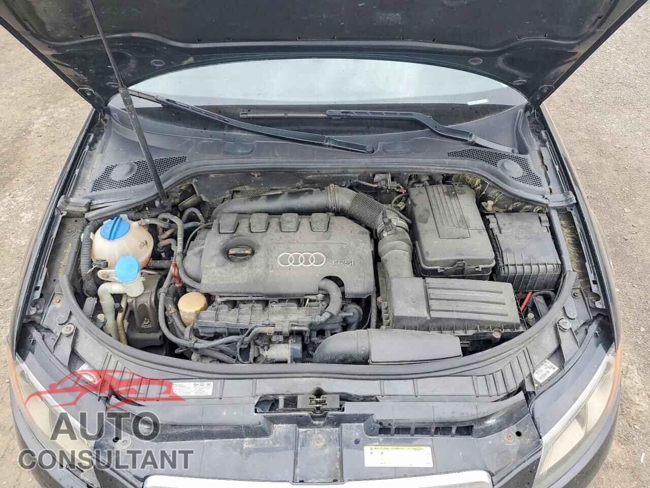 AUDI A3 2011 - WAUNFCFM8BA003240