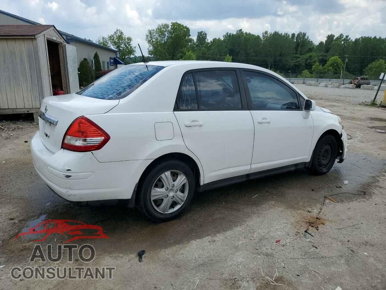 NISSAN VERSA 2011 - 3N1BC1AP6BL449094