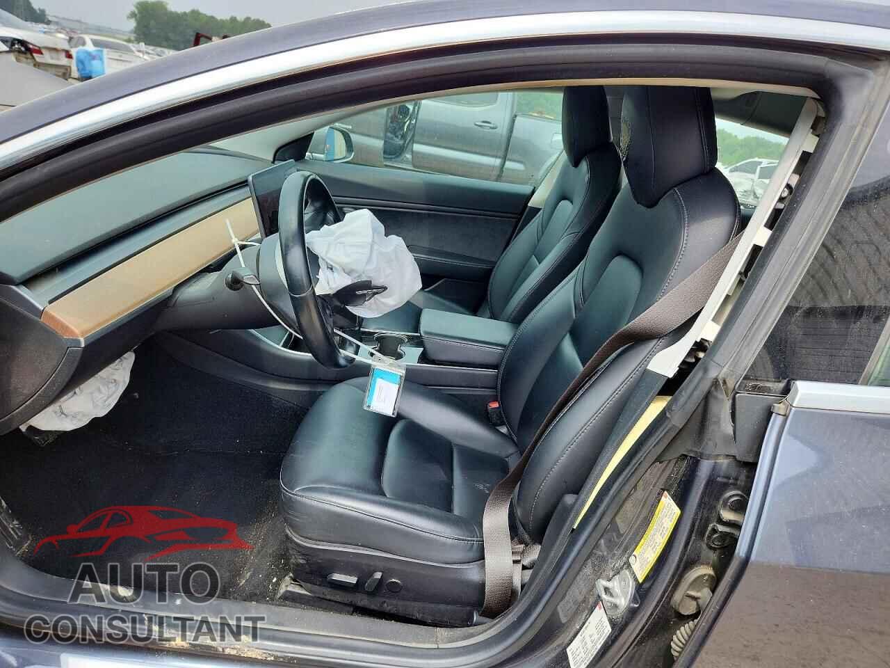 TESLA MODEL 3 2018 - 5YJ3E1EB4JF113967