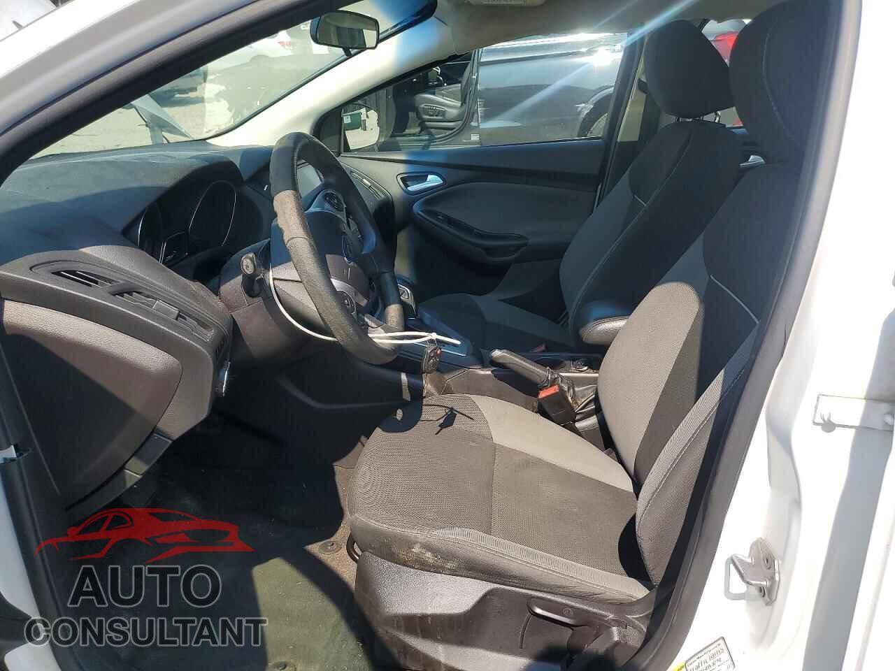 FORD FOCUS 2013 - 1FADP3F28DL379993