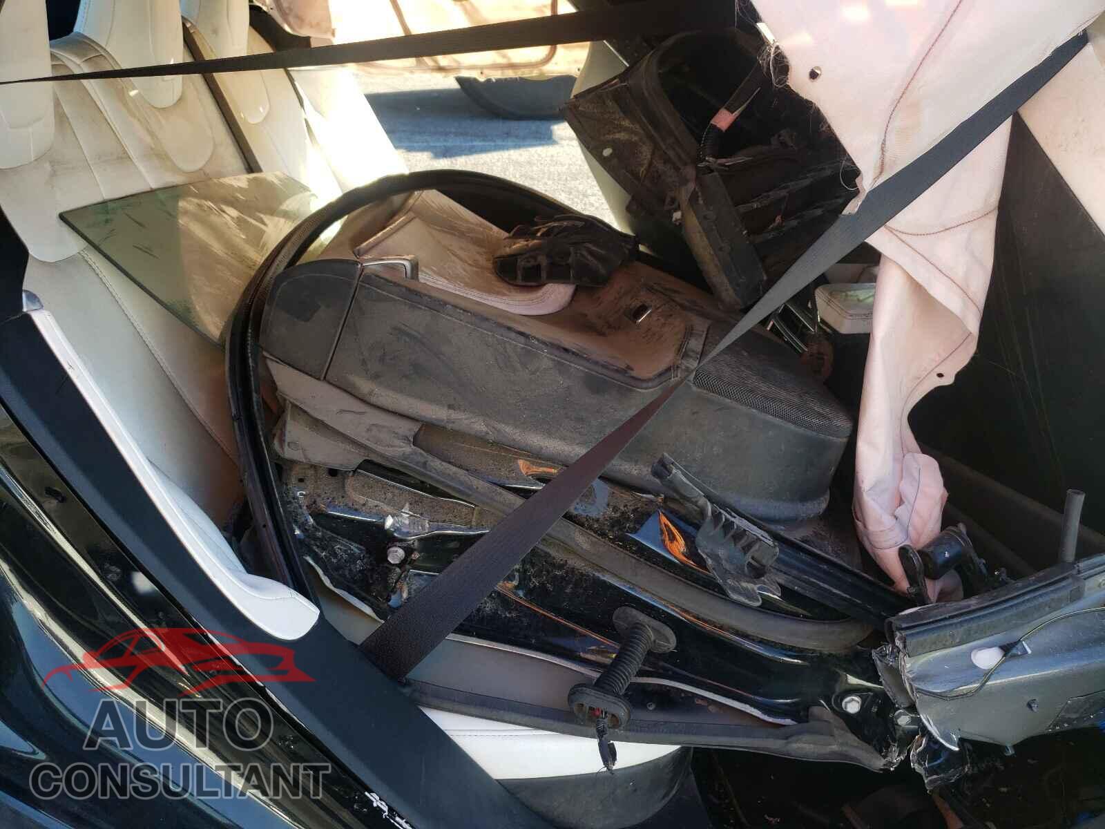 TESLA MODEL S 2017 - 5YJSA1E15HF195958