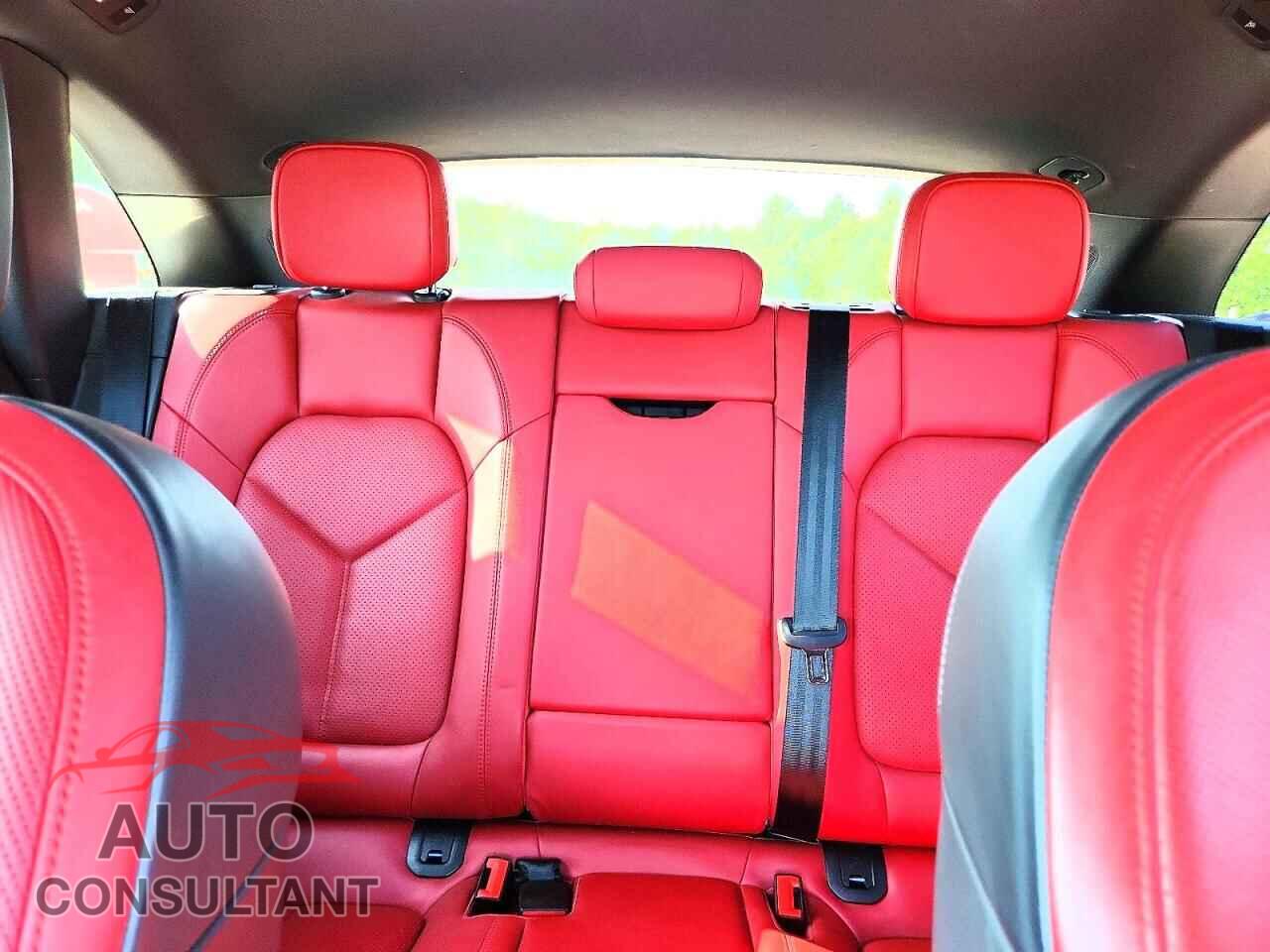 PORSCHE MACAN 2015 - WP1AB2A50FLB74323