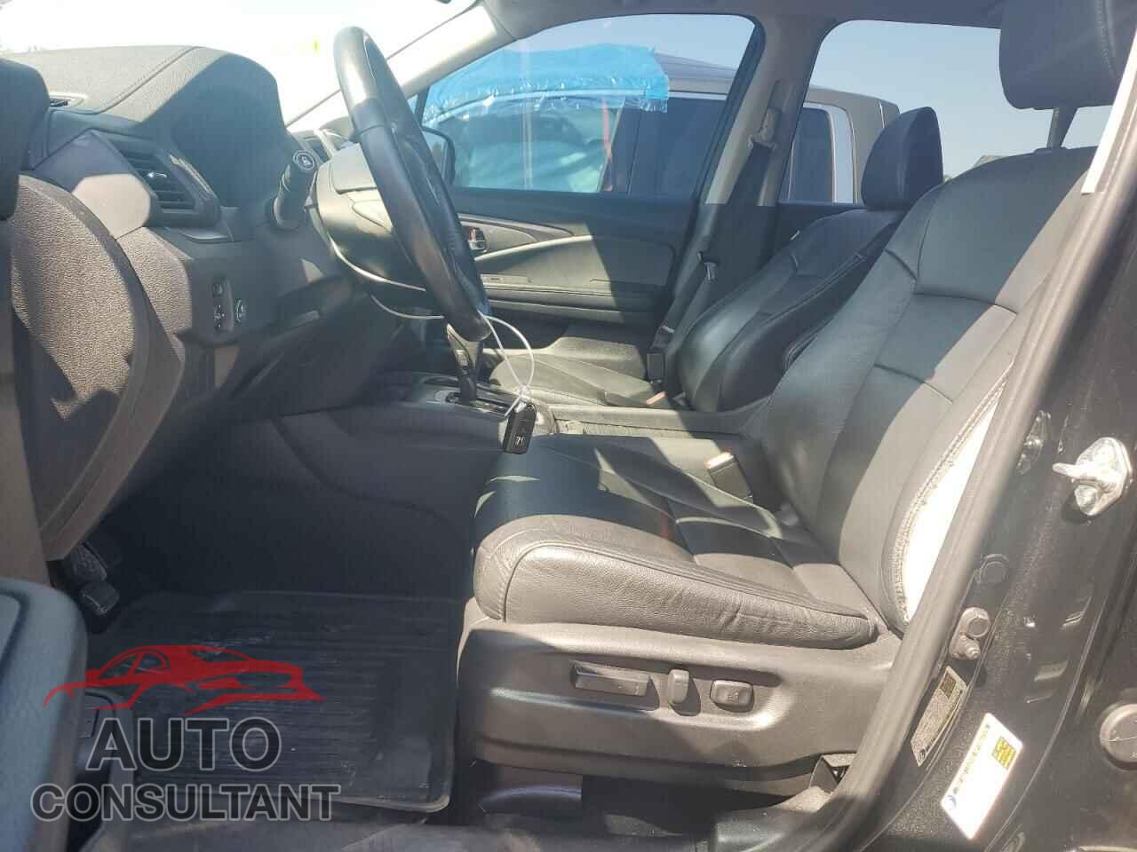 HONDA PILOT 2017 - 5FNYF5H76HB025899