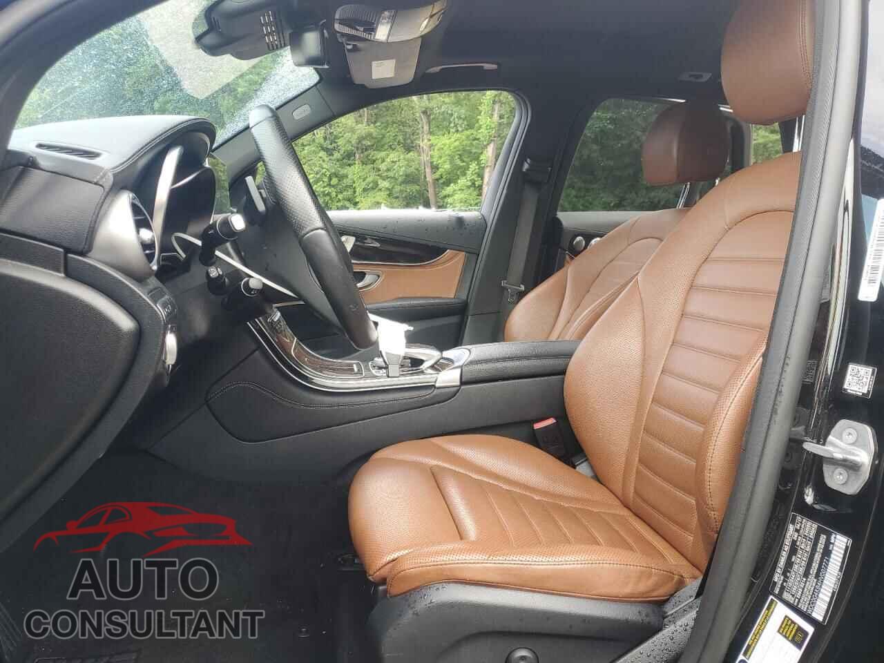 MERCEDES-BENZ GLC-CLASS 2017 - WDC0G4KB4HV007771