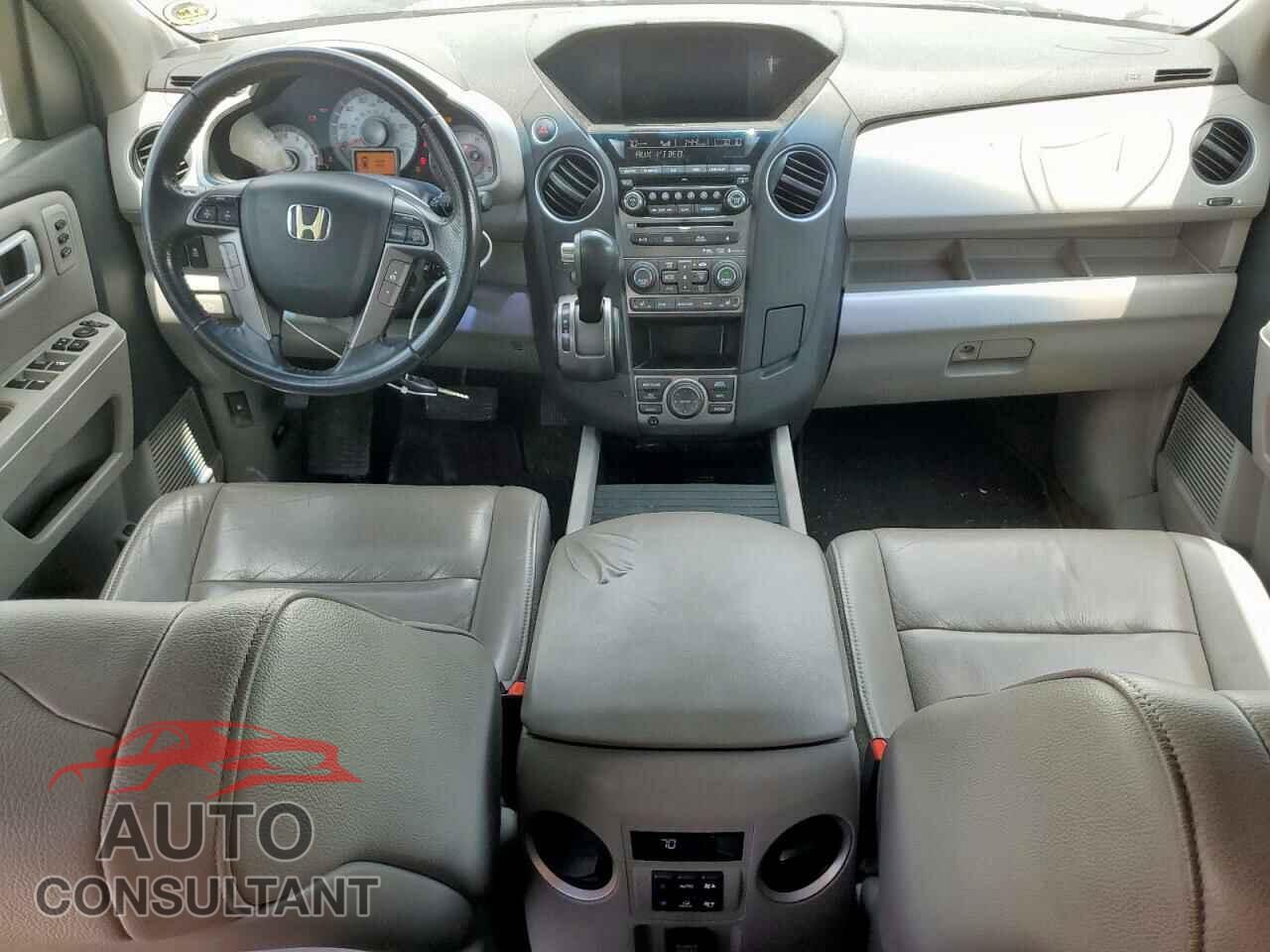 HONDA PILOT 2013 - 5FNYF3H92DB012650