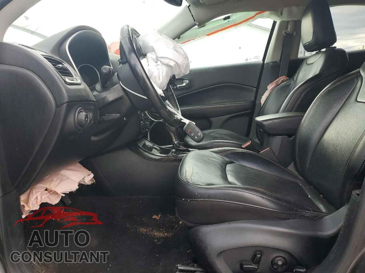 JEEP COMPASS 2019 - 3C4NJDCB0KT755064