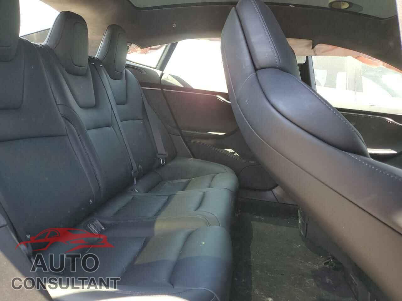 TESLA MODEL S 2019 - 5YJSA1E24KF345784