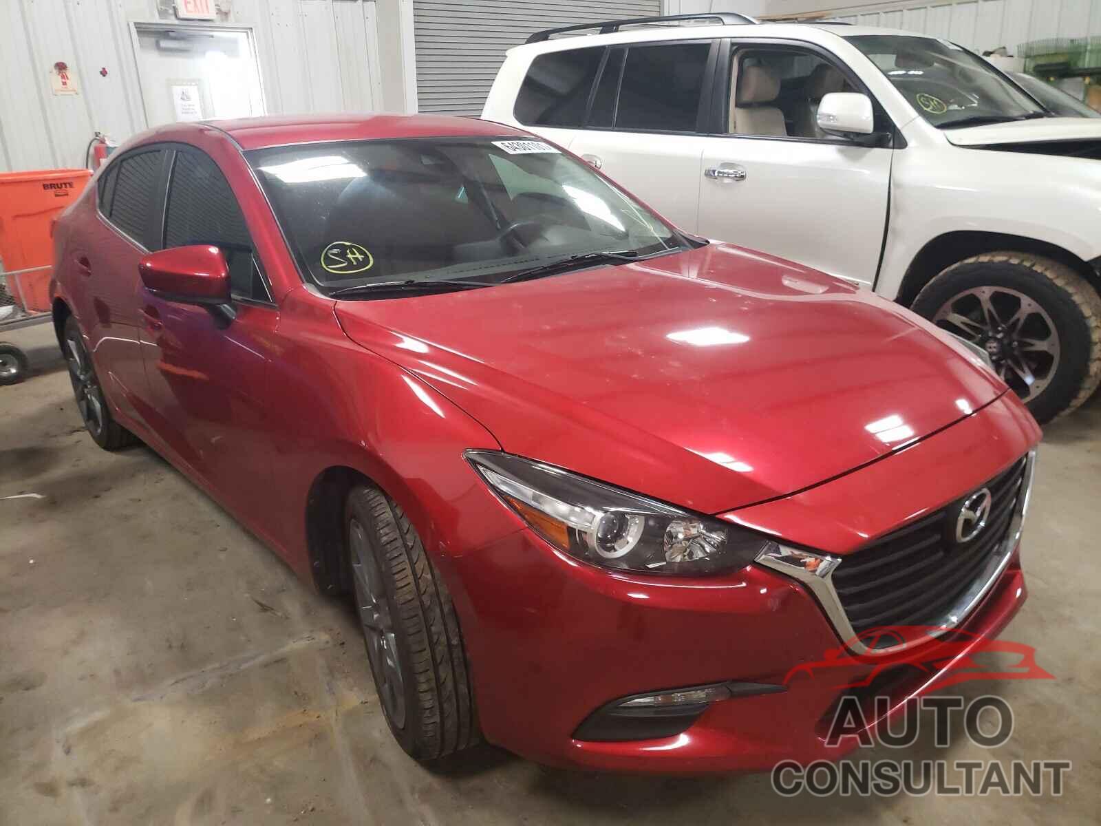 MAZDA 3 2018 - 3MZBN1V33JM160288