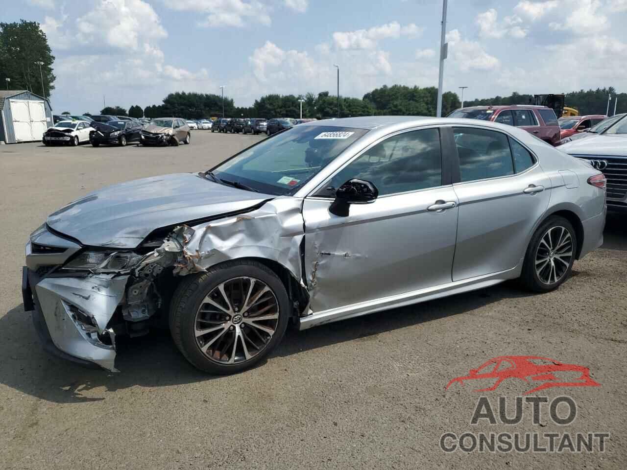 TOYOTA CAMRY 2018 - 4T1B11HK0JU656383