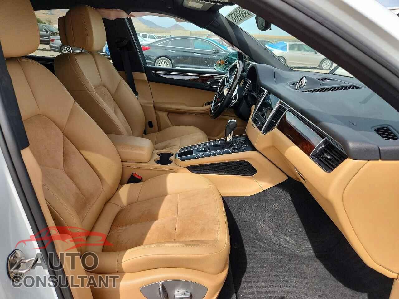 PORSCHE MACAN 2017 - WP1AA2A55HLB04631