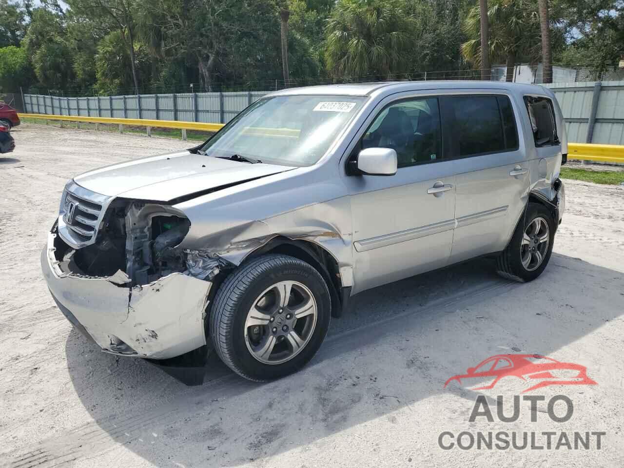 HONDA PILOT 2015 - 5FNYF3H33FB021937