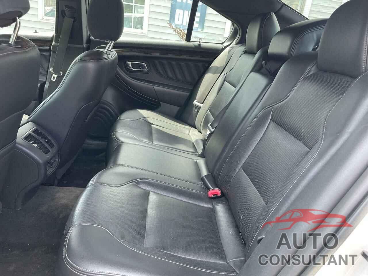 FORD TAURUS 2015 - 1FAHP2F80FG176642
