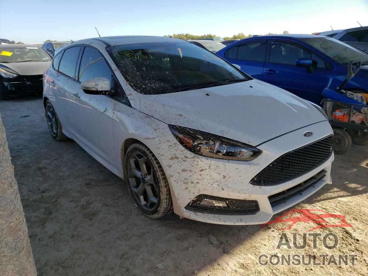 FORD FOCUS 2017 - 1FADP3L94HL241312