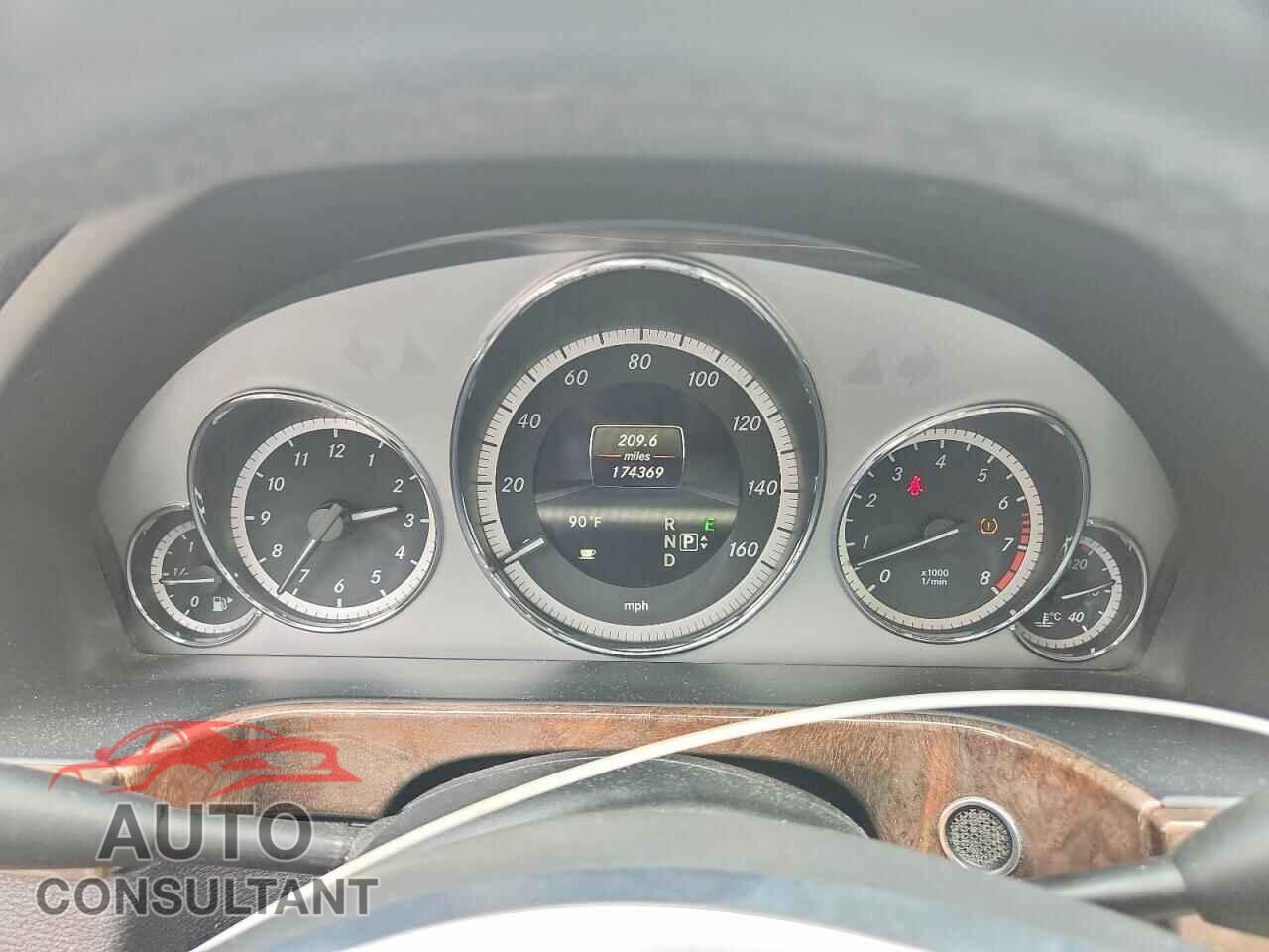 MERCEDES-BENZ E-CLASS 2013 - WDDHF8JB9DA663007
