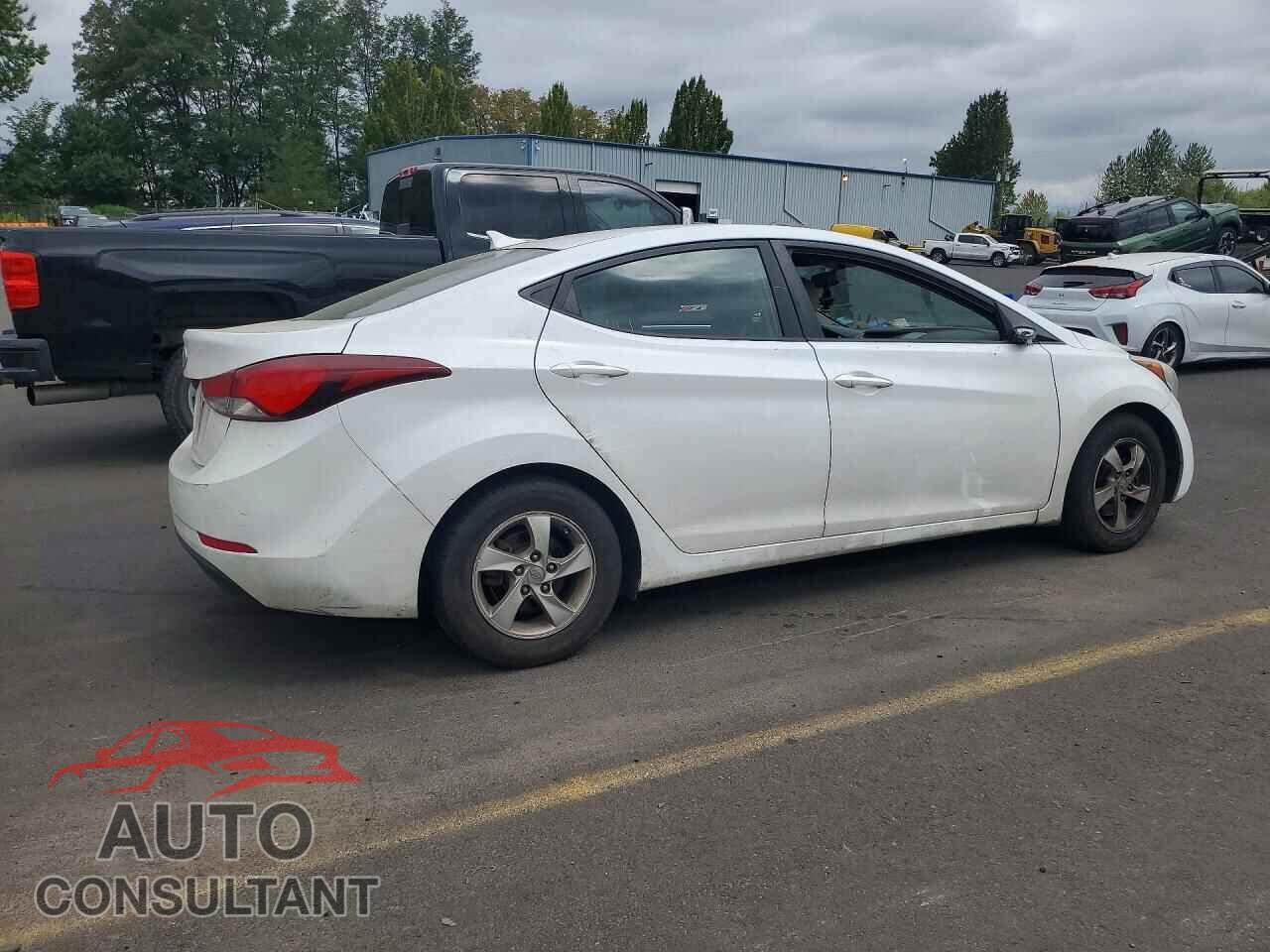 HYUNDAI ELANTRA 2015 - 5NPDH4AE3FH564314