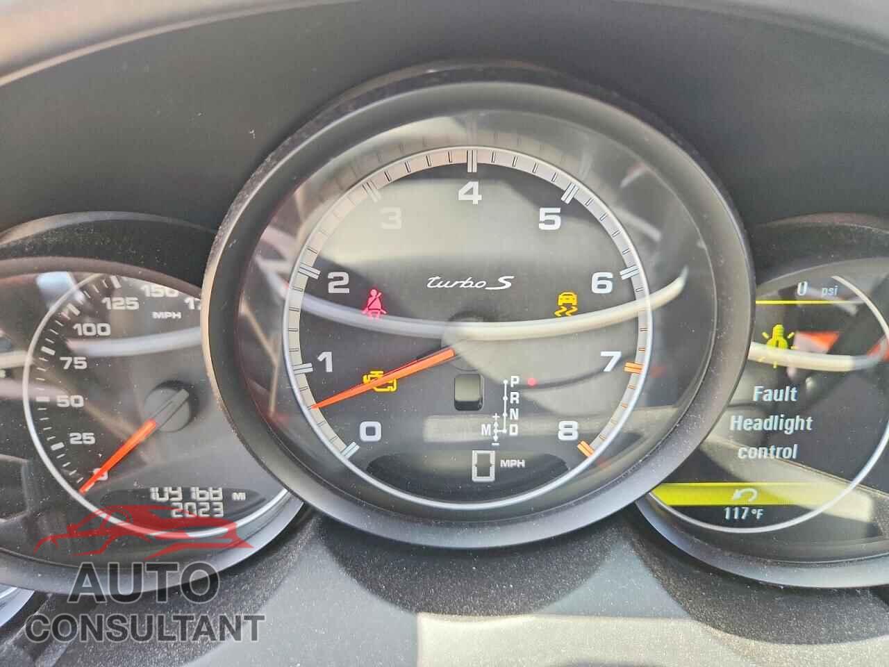 PORSCHE CAYENNE 2014 - WP1AC2A26ELA87317
