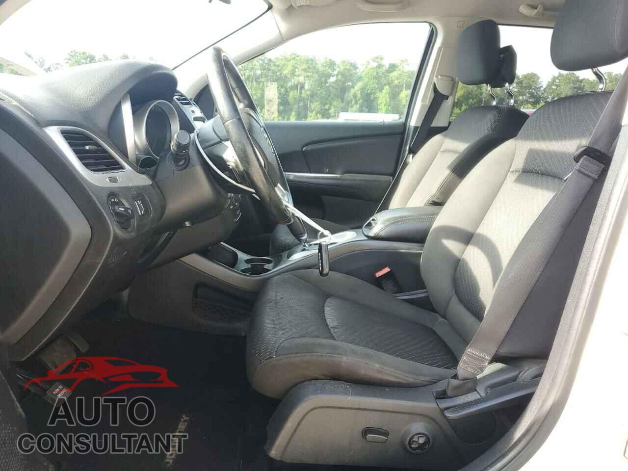 DODGE JOURNEY 2017 - 3C4PDCBB6HT612396