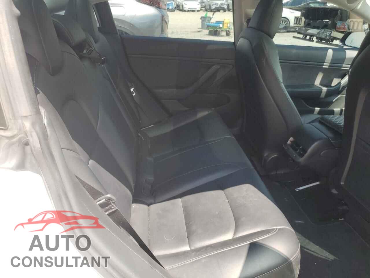 TESLA MODEL 3 2018 - 5YJ3E1EB1JF106555