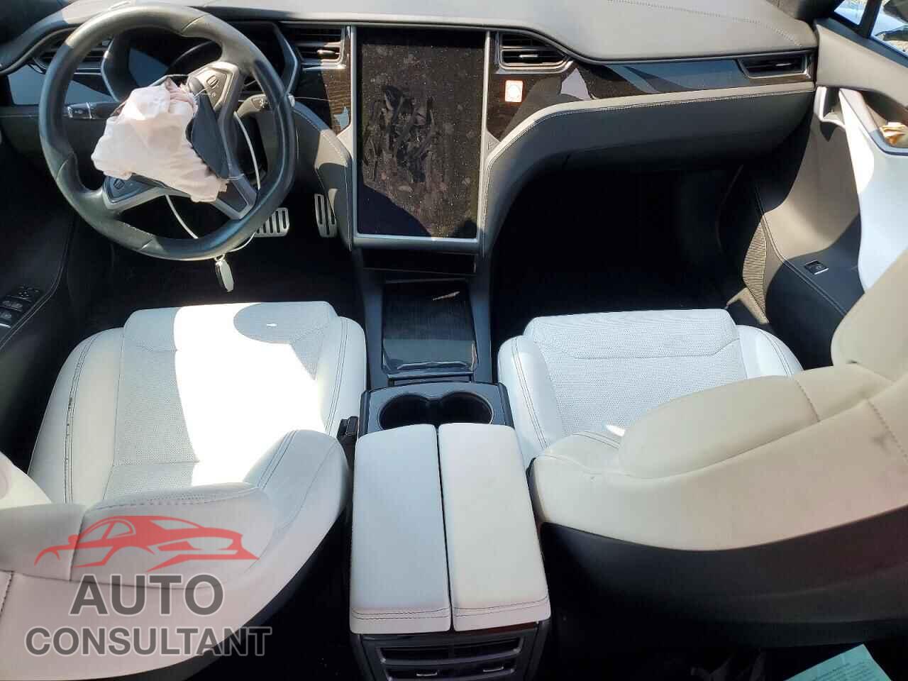 TESLA MODEL S 2018 - 5YJSA1E43JF295444
