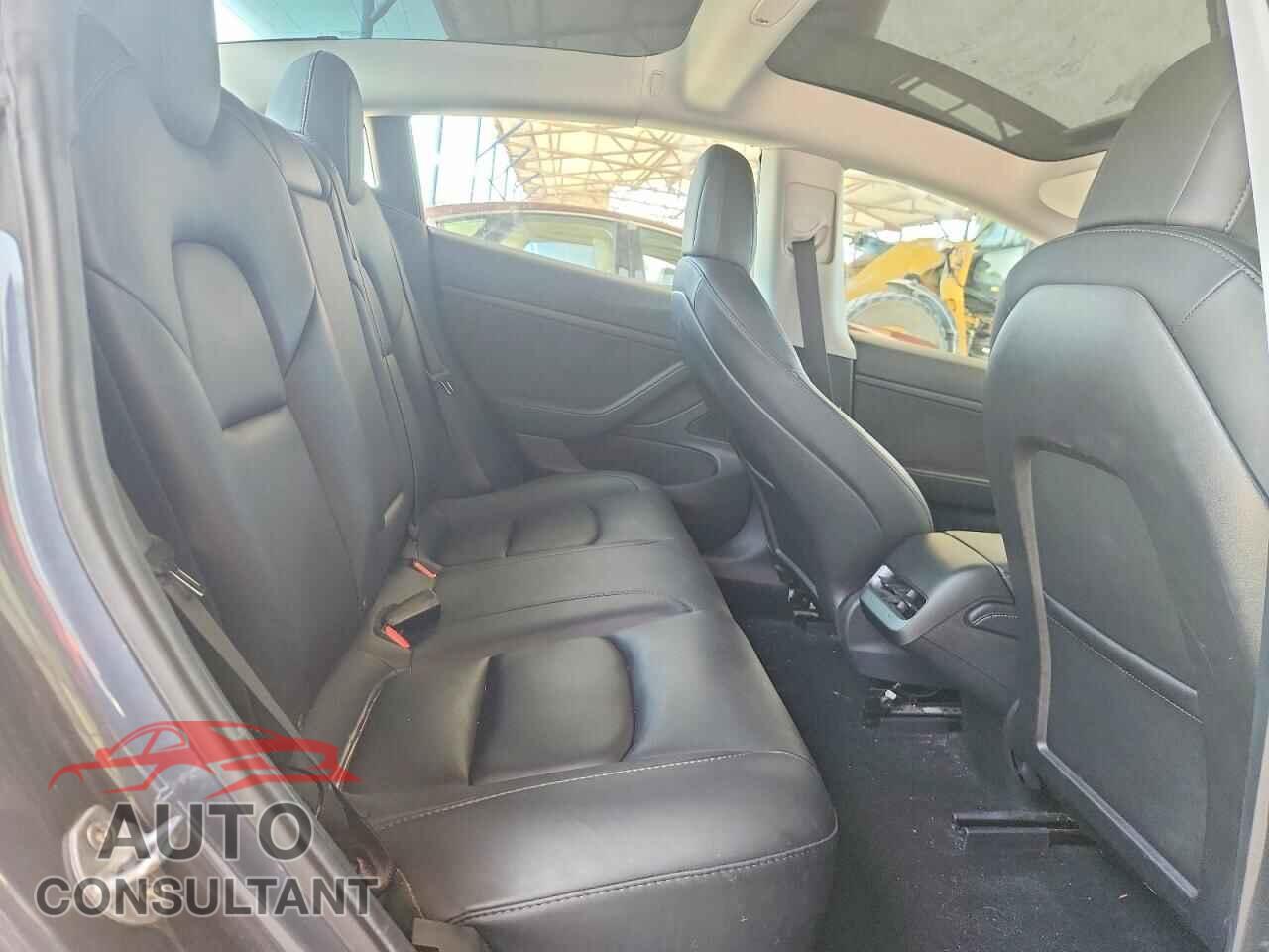 TESLA MODEL 3 2021 - 5YJ3E1EA6MF907266
