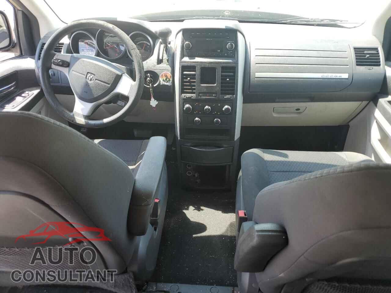 DODGE CARAVAN 2010 - 2D4RN4DE4AR372456