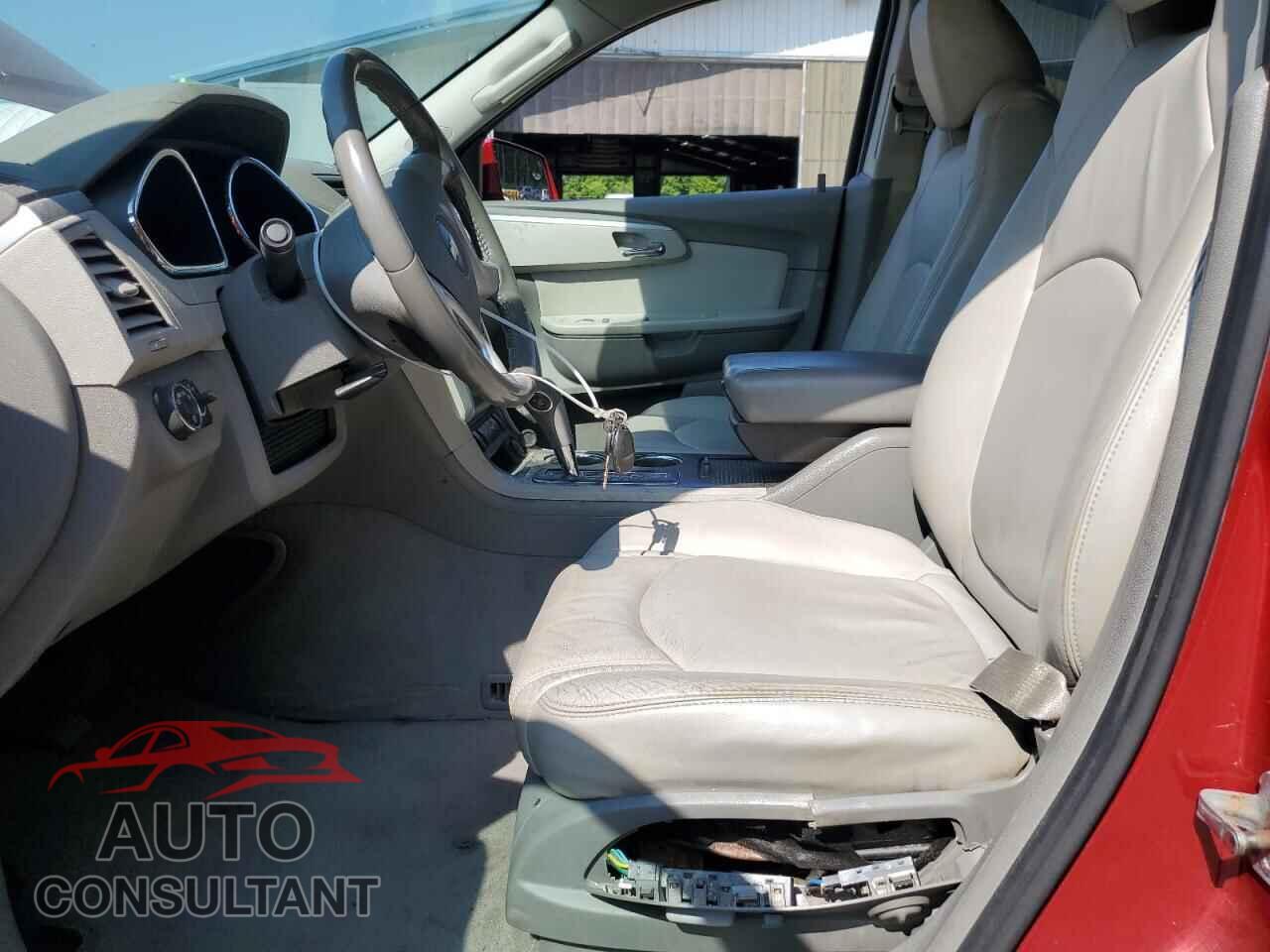 CHEVROLET TRAVERSE 2012 - 1GNKVJED3CJ183296