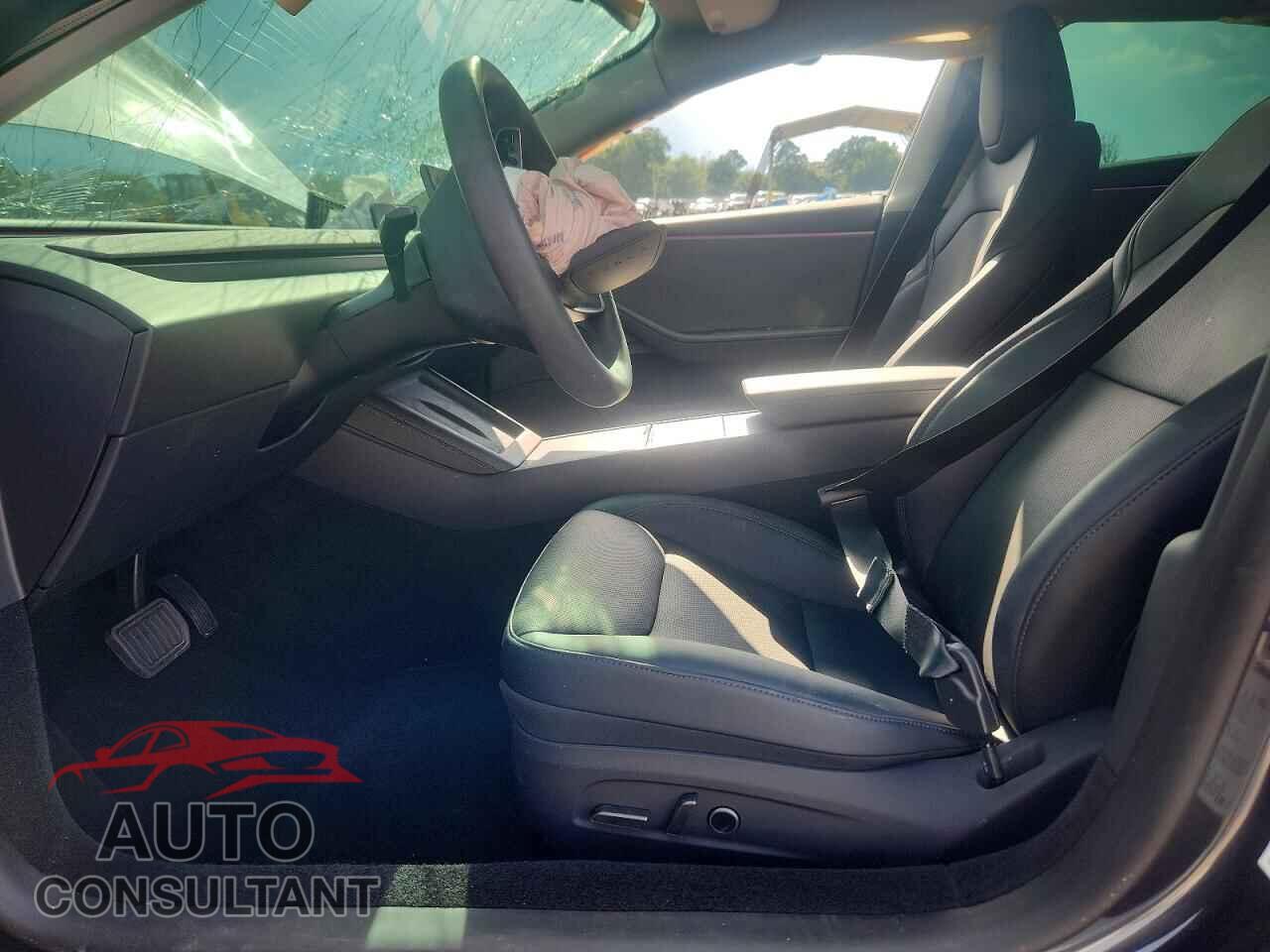 TESLA MODEL 3 2026 - 5YJ3E1EA5TF183763