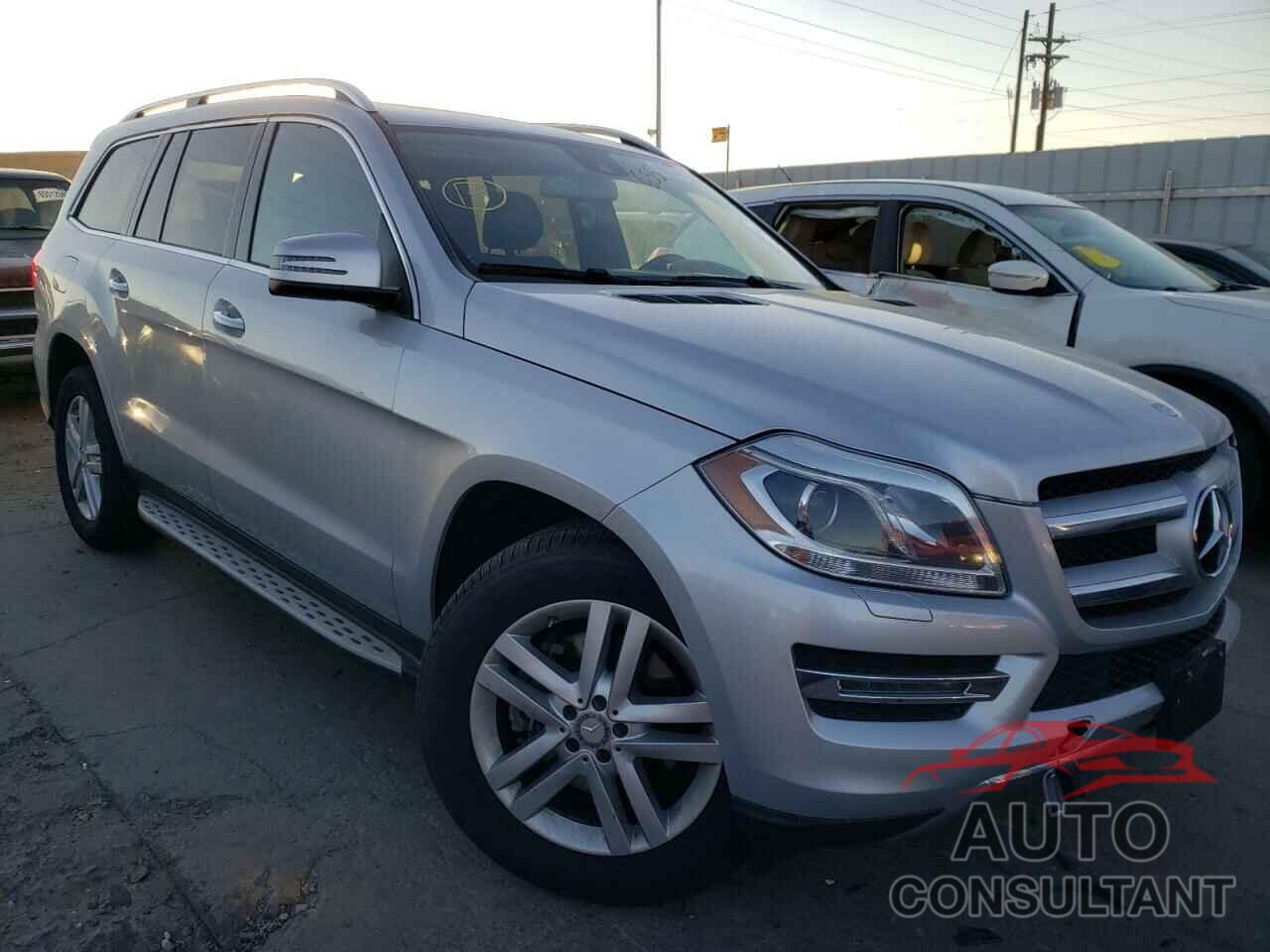 MERCEDES-BENZ GL-CLASS 2016 - 4JGDF6EE0GA655220