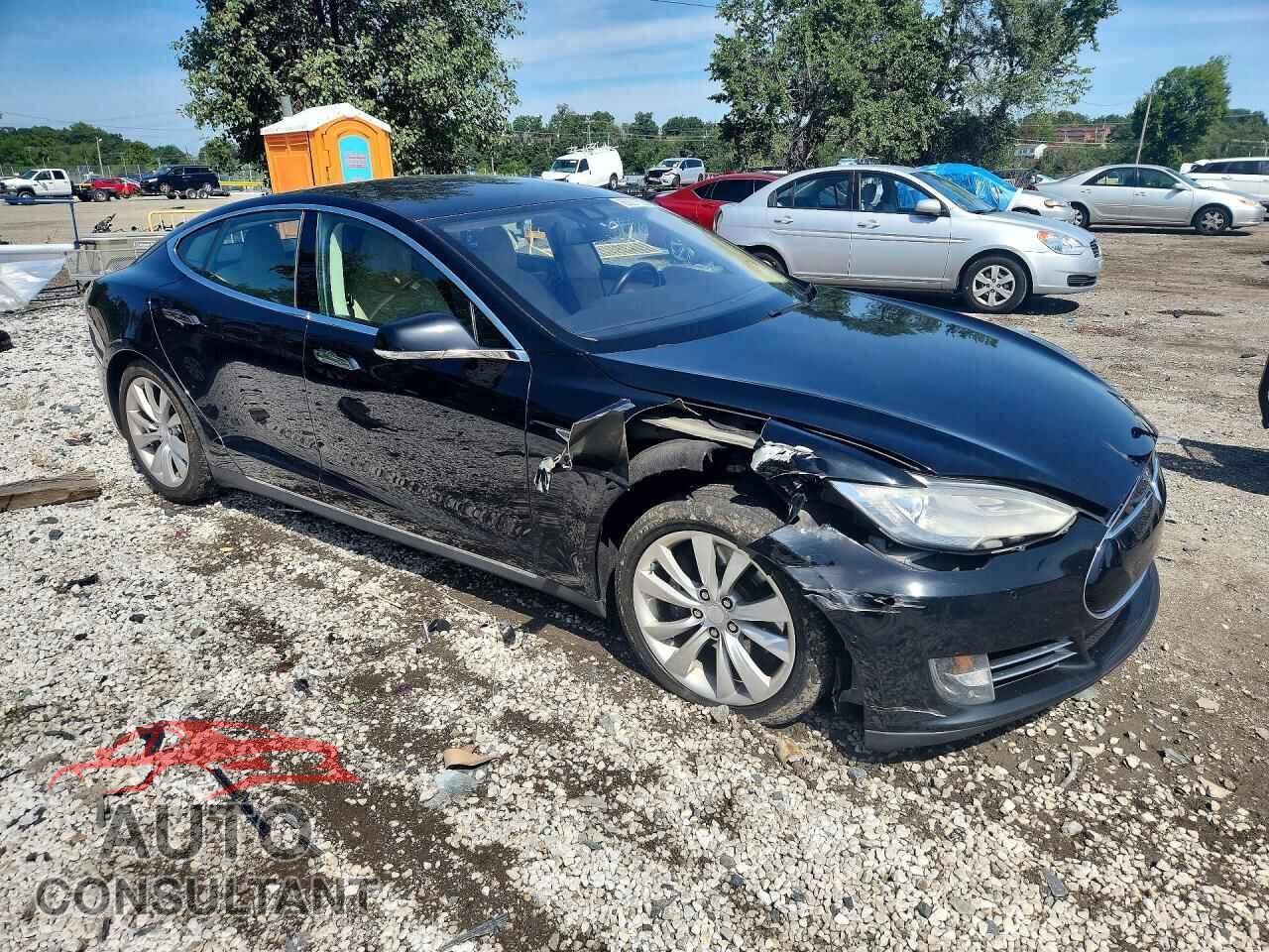 TESLA MODEL S 2014 - 5YJSA1S16EFP62131