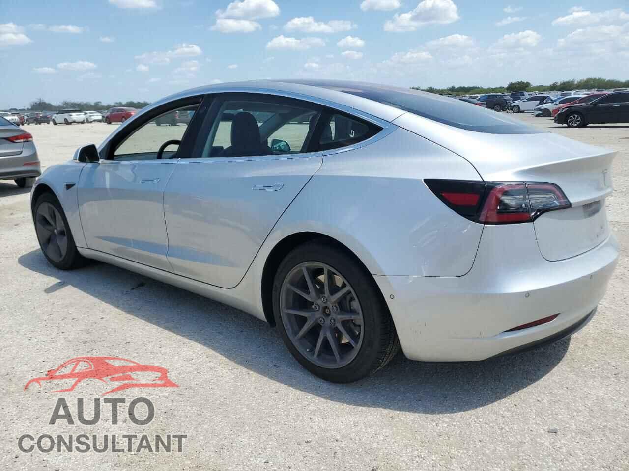 TESLA MODEL 3 2018 - 5YJ3E1EA5JF034718