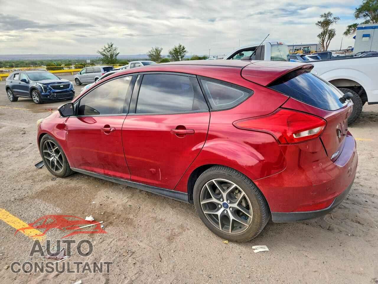 FORD FOCUS 2017 - 1FADP3M28HL219637