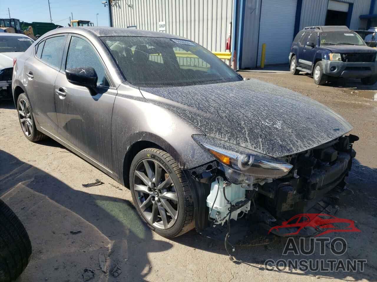 MAZDA 3 2018 - 3MZBN1W37JM218448