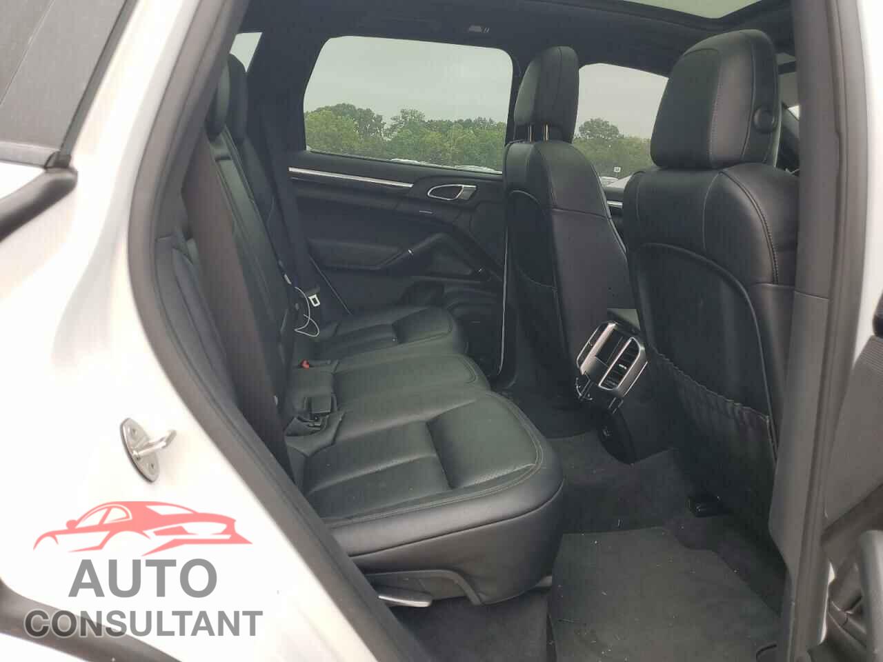 PORSCHE CAYENNE 2017 - WP1AA2A20HKA81920