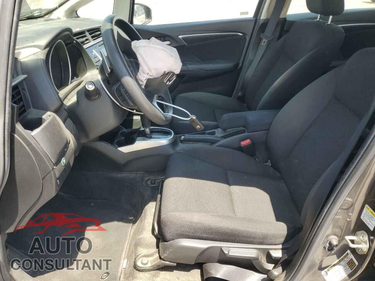 HONDA FIT 2016 - JHMGK5H76GX045287