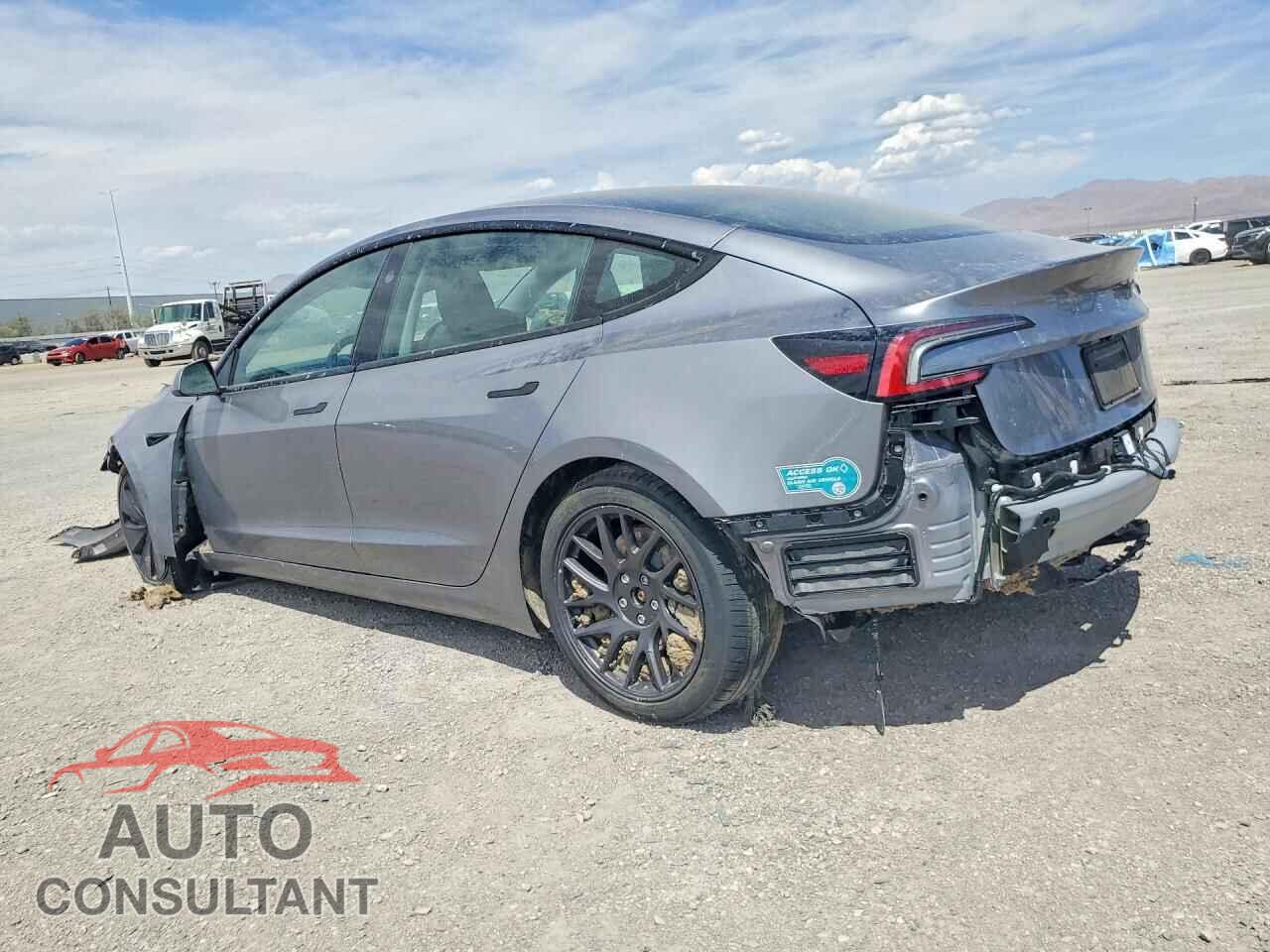 TESLA MODEL 3 2025 - 5YJ3E1EA4SF963395