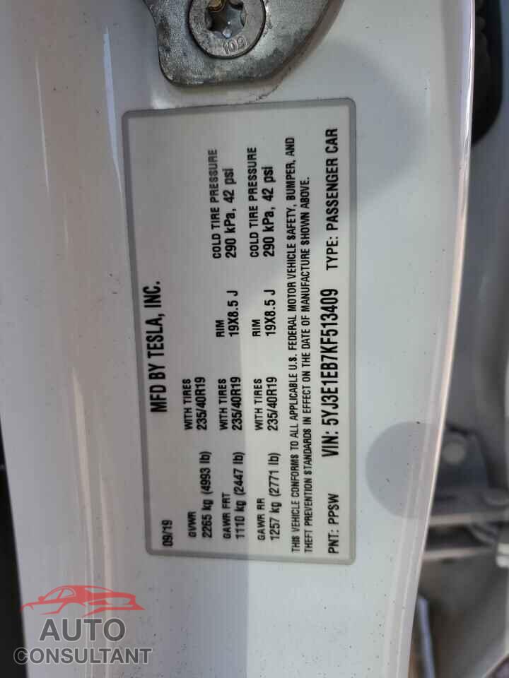 TESLA MODEL 3 2019 - 5YJ3E1EB7KF513409