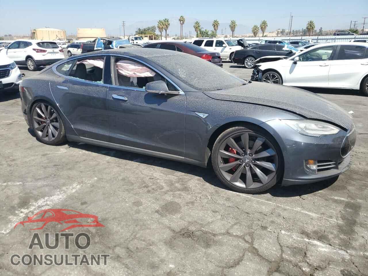 TESLA MODEL S 2015 - 5YJSA1V40FF097900