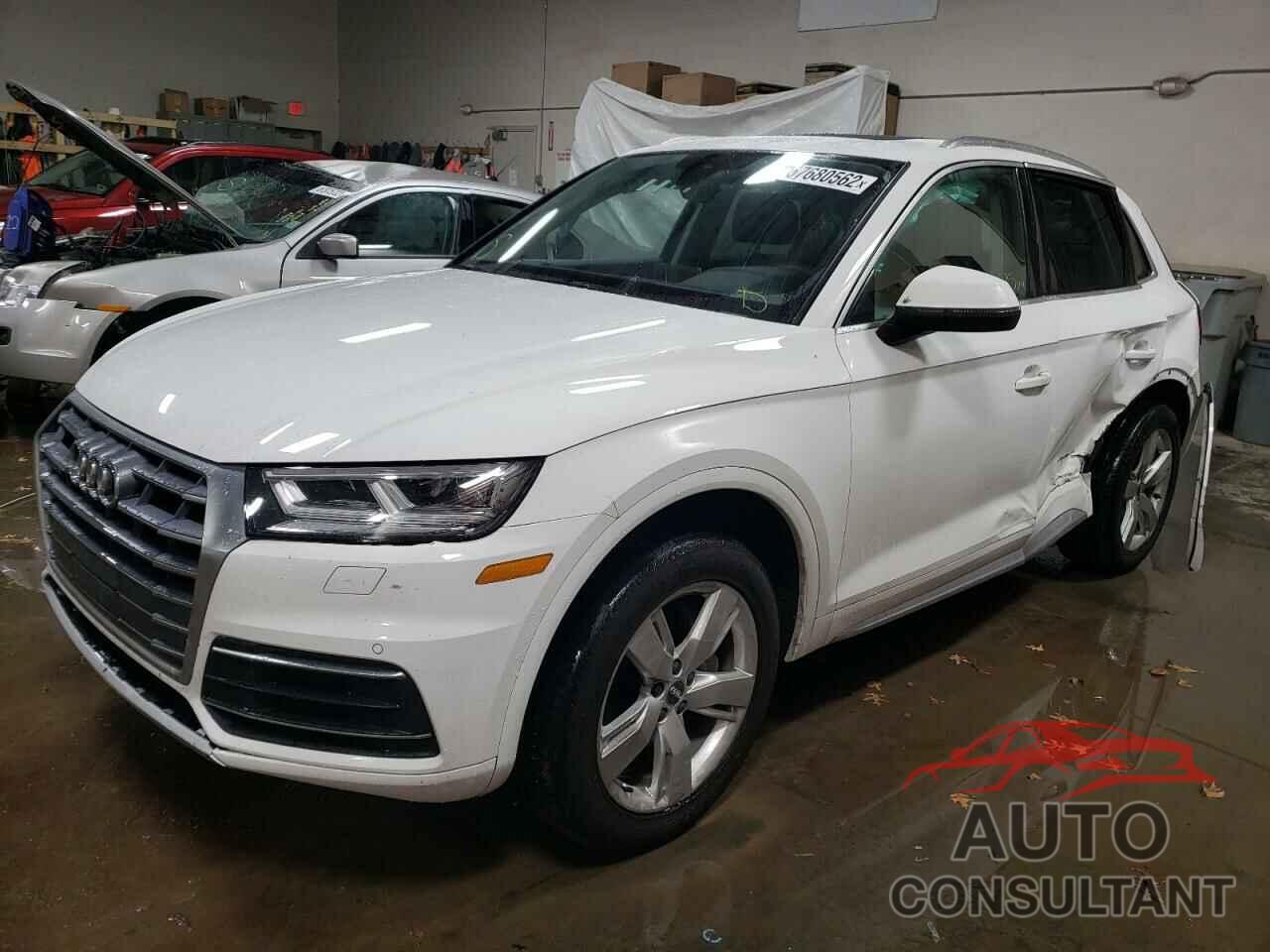 AUDI Q5 2018 - WA1BNAFY6J2187306